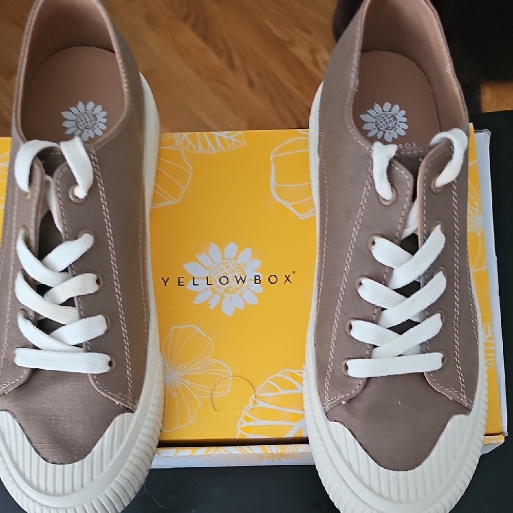 Yellow Box Brown Sneakers with Classic Silhouette In Taupe